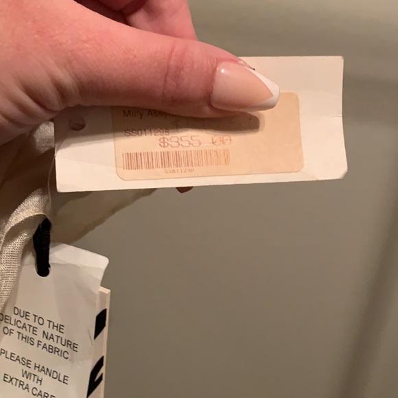 Beautiful formal dress - Picture 5 of 7